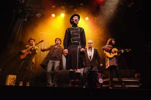 Swingdigentes + Al Tran Trán - Nómadas, un salto al vacío