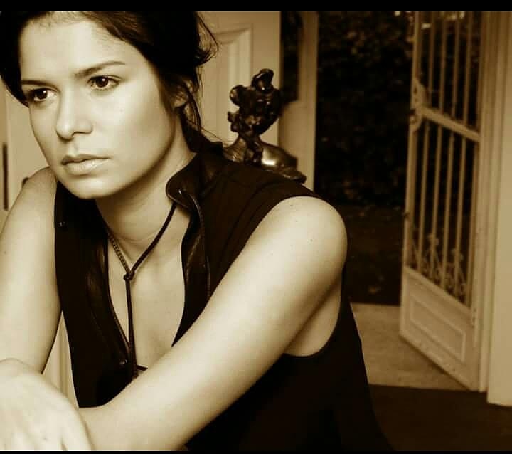 Cynthia Baci - Viaje sin límites