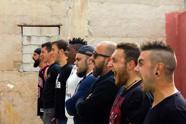 Alademoska - Revolución